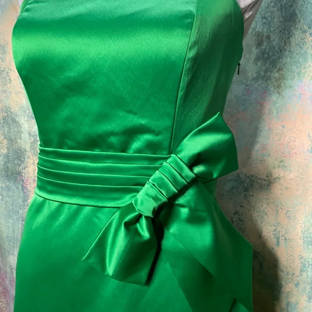 The Limited Strapless Emerald Green Satin Dress with Waist Bow - Picture 4 of 8